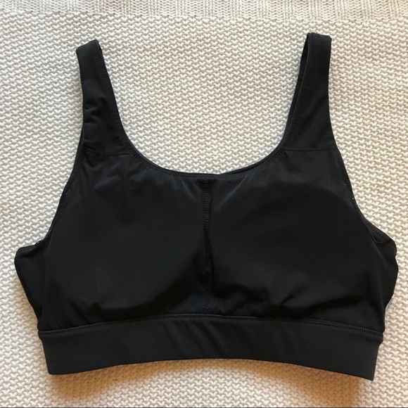 Outdoor Voices Lightform Circle Back Bra in Black (S) - Picture 8 of 12